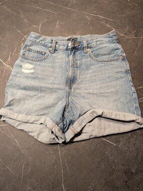 Uniqlo - Women's high rise jean shorts